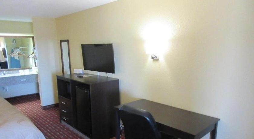 Quality Inn Andalusia Exterior photo