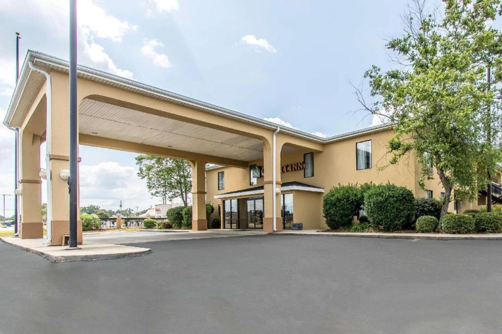 Quality Inn Andalusia Exterior photo