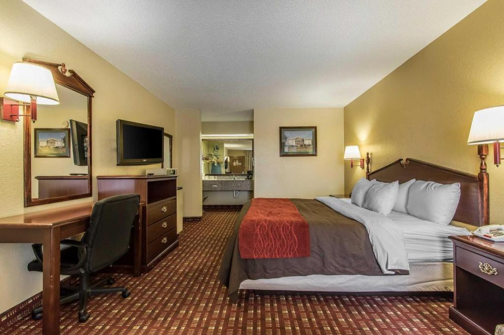 Quality Inn Andalusia Exterior photo